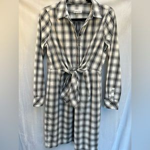 Calvin Klein Black & White Long-Sleeved Dress - Roughly Above Knee Length- S 6